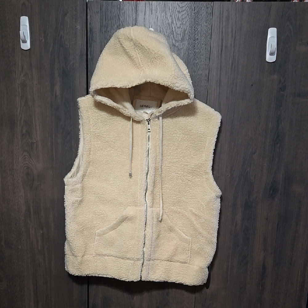 Heimish Sherpa Hooded Vest